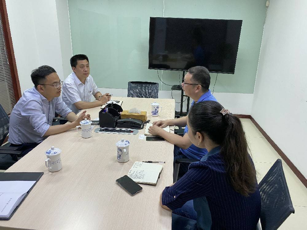 无锡市工信局领导来球友会-qy球友会-千亿球友会科技开展“三联三解”活动